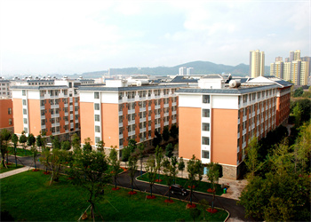 云南工业技师学院2025年中专招生地址