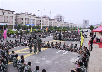 曲靖麒麟长兴职业技术学校2025年中专招生录取分数线