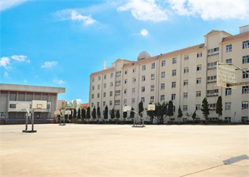 云南中医药中等专业学校2026年中专收往届生吗 云南中医药中等专业学校2026年中专收往届生吗
